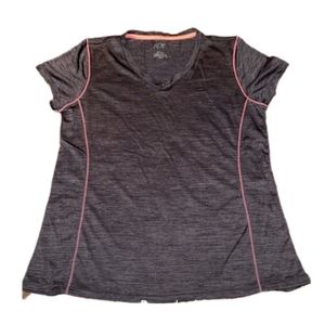 Athletic v-neck t-shirt